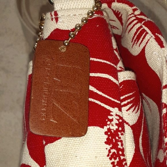 NWOT Liz Claiborne purse - Picture 3 of 11